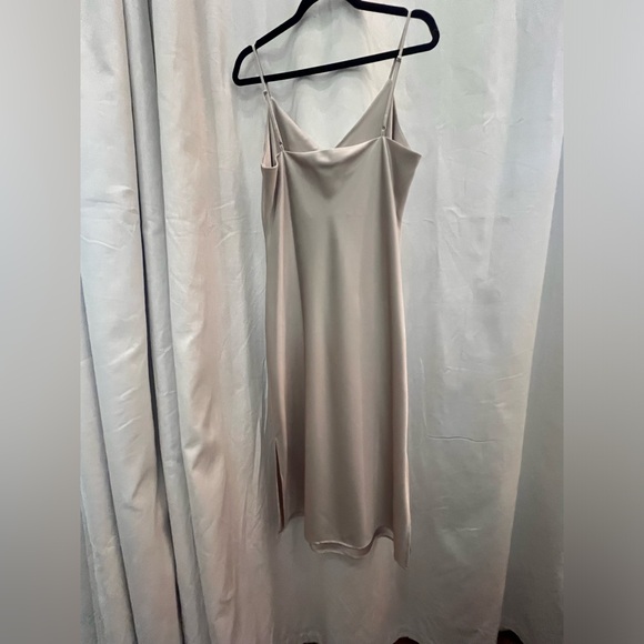 NWT Gianni Bini Satin V-Neck Sleeveless Slip Midi Dress - Champagne color - Picture 4 of 5